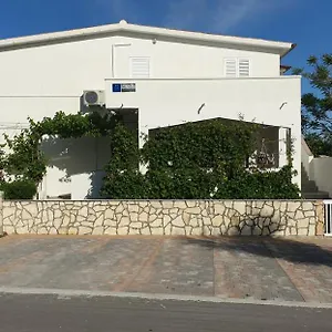 oaza.hotelinzadar.com/